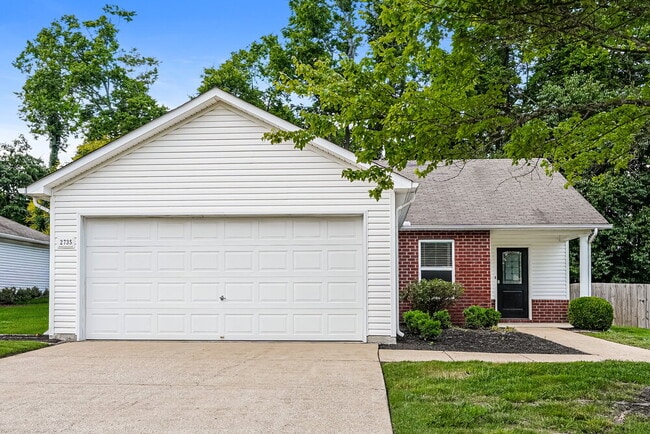 Building Photo - 2735 Sutherland Dr