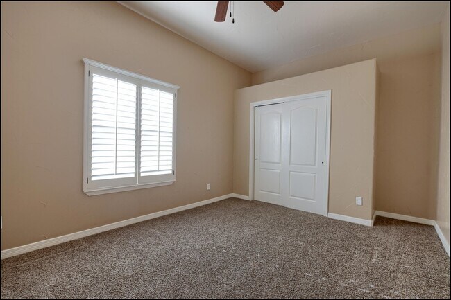 Building Photo - 3065 Snowy Point Dr