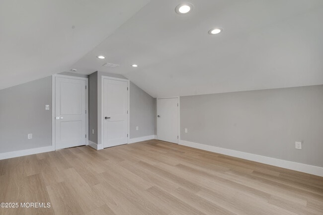 Building Photo - 720 8th St