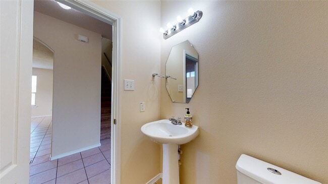 Building Photo - 3818 St Simon Manor Dr