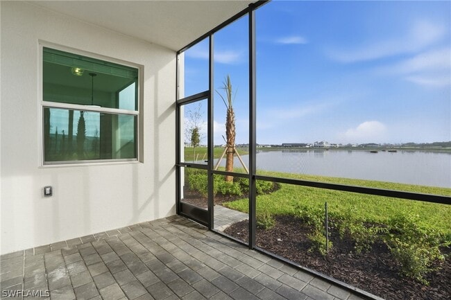 Building Photo - 15375 Grn Acrs Ave