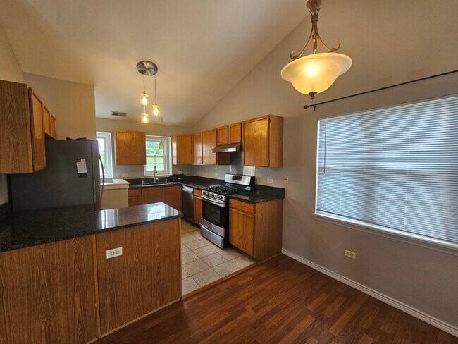 Building Photo - 2503 Sheehan Dr