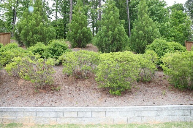 Building Photo - 122 Mountainside Dr