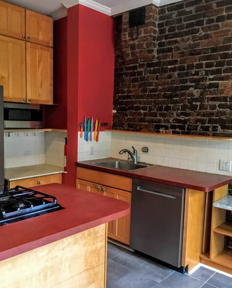 Building Photo - 140 Tennessee Ave NE