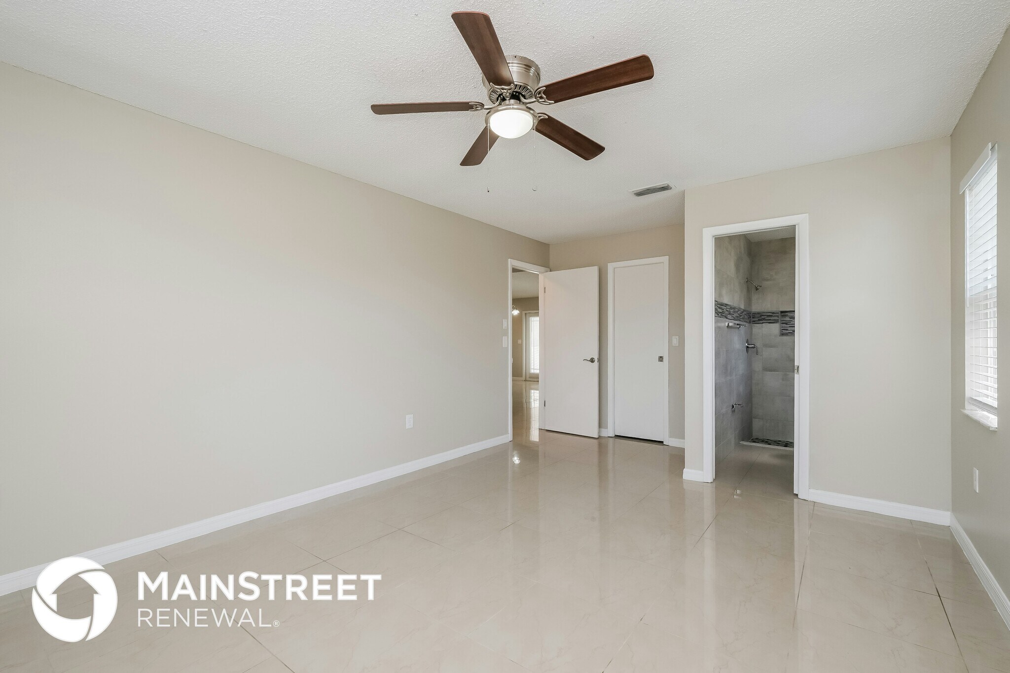 Building Photo - 9126 Lometa Ln