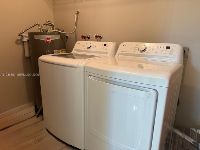 Building Photo - 2912 SW 38th Ct