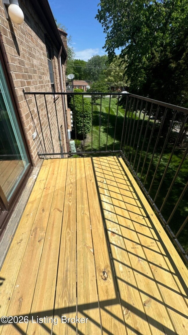 Building Photo - 6512 Six Mile Ln