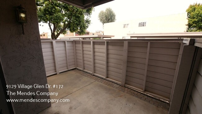 Building Photo - 9129 Village Glen Dr