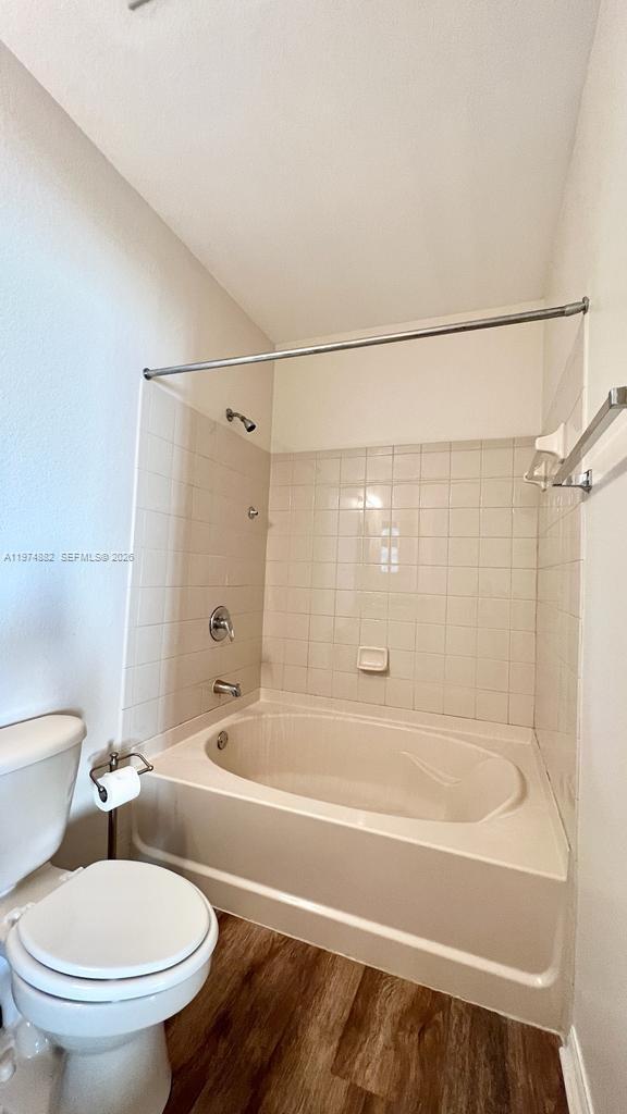 Building Photo - 120 SW Peacock Blvd