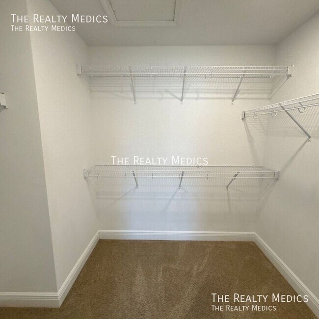 Building Photo - 11818 Dune Aly