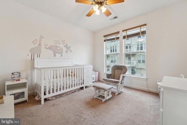 Building Photo - 5722 Callcott Way