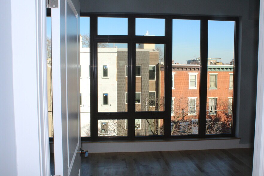 Building Photo - 718 N 19th St
