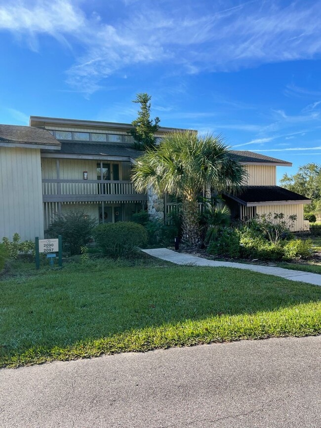 Building Photo - Charming and Spacious 1-Bedroom, 1-Bath Condo in the Highly Desirable Grenelefe Community!