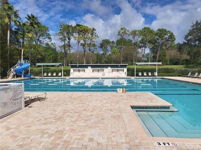 Building Photo - 9526 W Park Village Dr