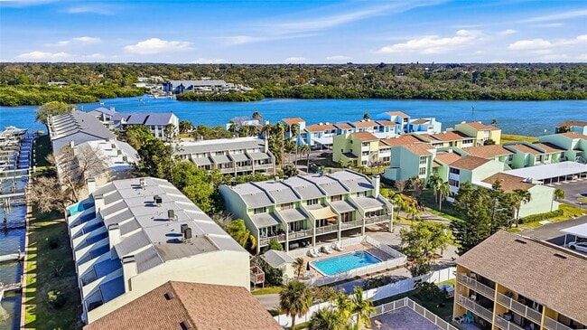 Building Photo - 318 Windrush Blvd