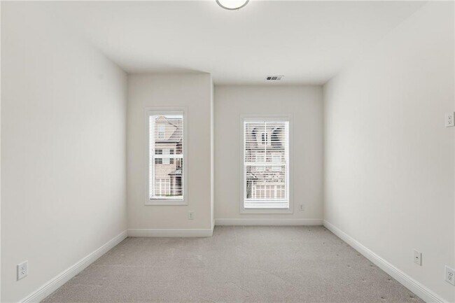 Building Photo - 110 Via Roma