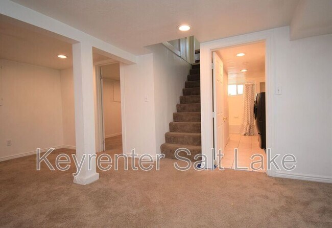 Building Photo - 2617 S 1100 E