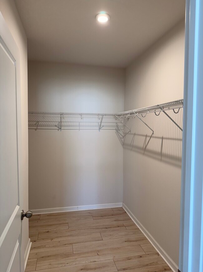 Building Photo - 17930 Turning Leaf Cir