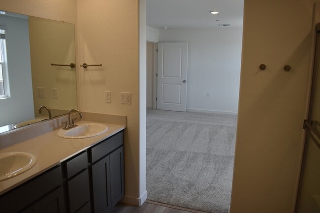 Building Photo - 4752 Sami Jo Dr