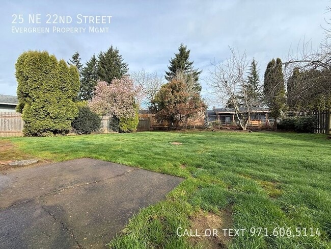 Building Photo - 25 NE 22nd St