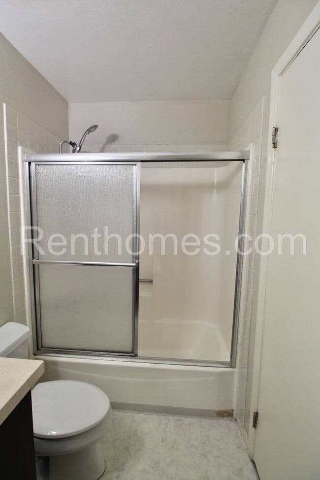 Building Photo - 12235 Wilsey Way