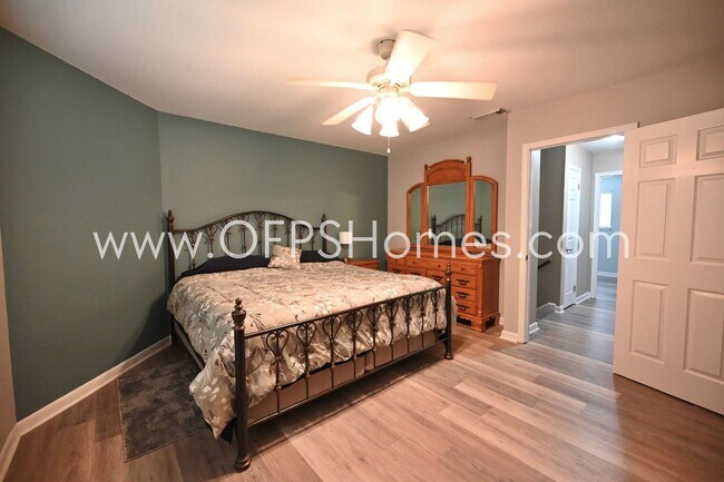 Building Photo - WaterFront, Furnished Unit in Niceville