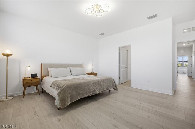 Building Photo - 14303 Pine Lodge Ln