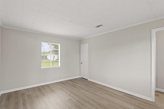 Building Photo - 9133 Woodlyn Rd