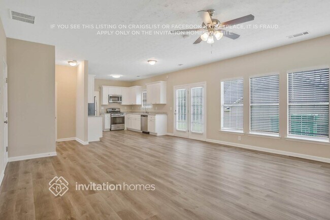 Building Photo - 5749 Cove Ln