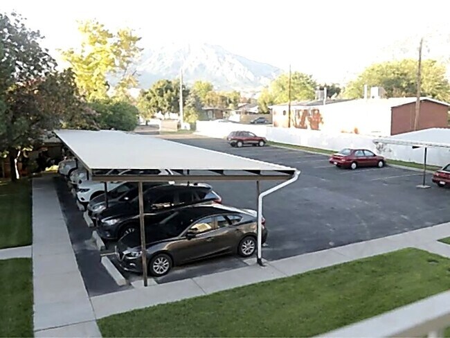 Building Photo - 720 E 1500 S