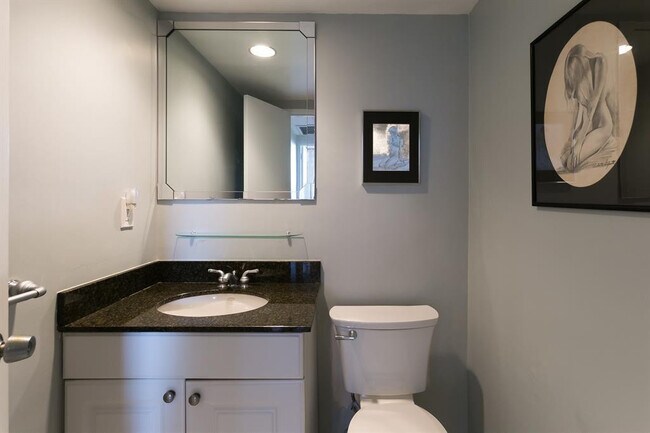 Building Photo - 4250 Galt Ocean Dr