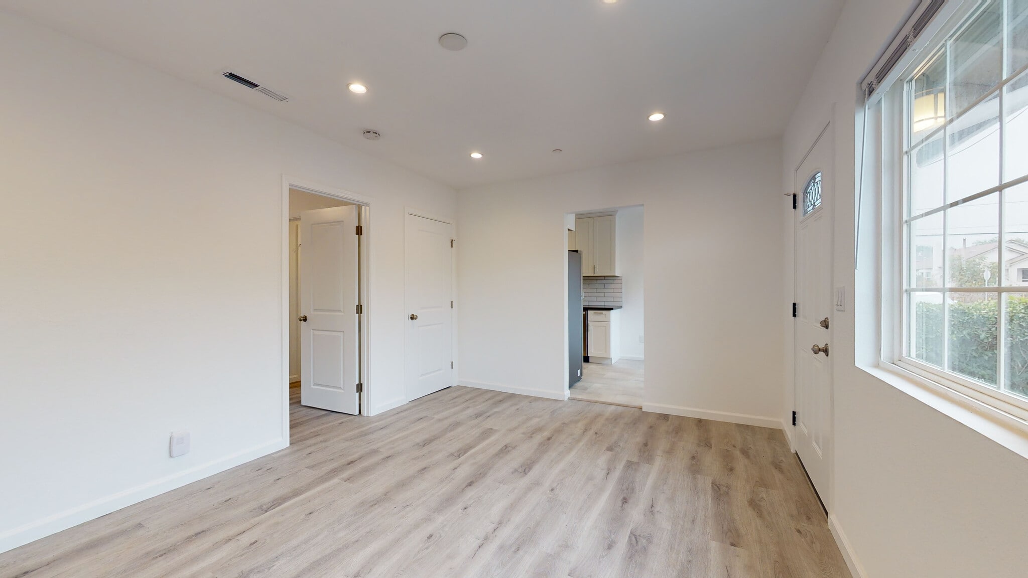 Building Photo - 1006 Tilton Ave