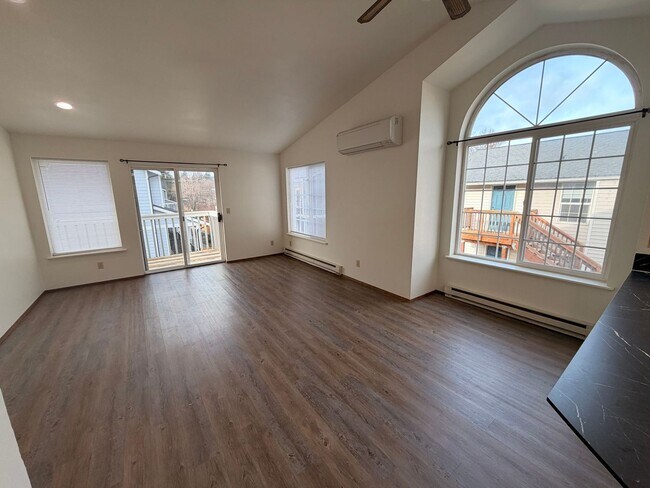 Building Photo - 5691 Eagle Pkwy