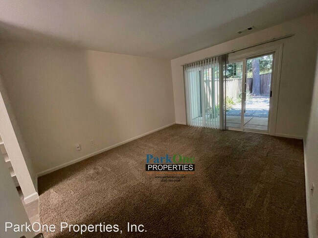 Building Photo - 3 br, 2.5 bath House - 200 Barnett Ter