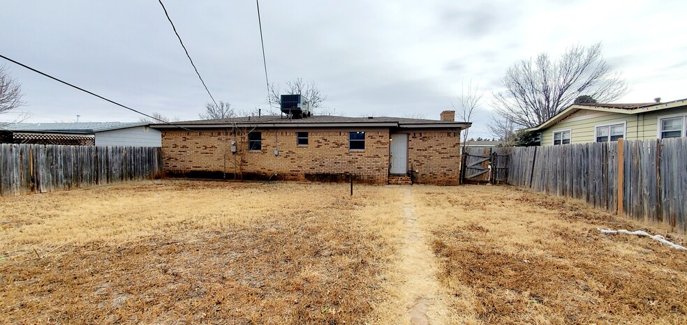 Building Photo - 2207 41st St