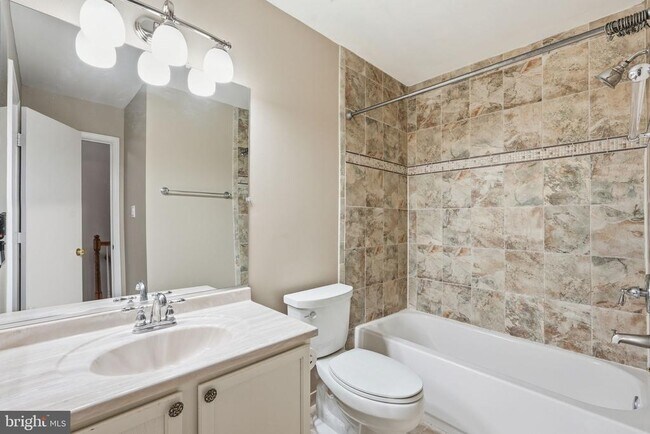 Building Photo - 8074 Sebon Dr