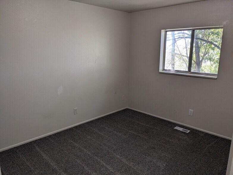 Building Photo - 2096 S Nevada Ave