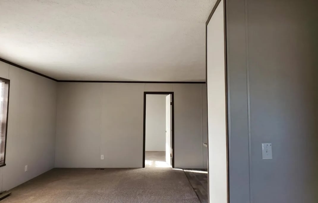 Building Photo - 6619 N Hampshire Dr