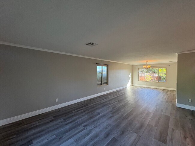 Building Photo - Beautiful 4B/3BA Home in Encinitas!