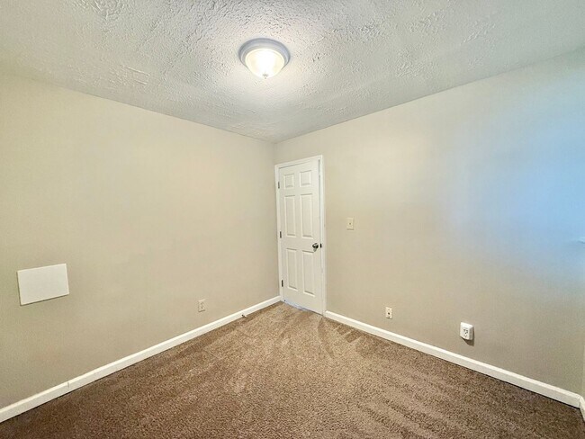 Building Photo - 3610 Rawdon Dr