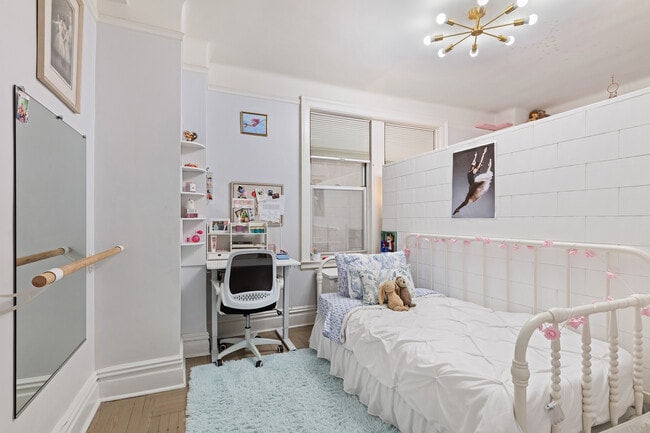 Building Photo - 522 West End Ave