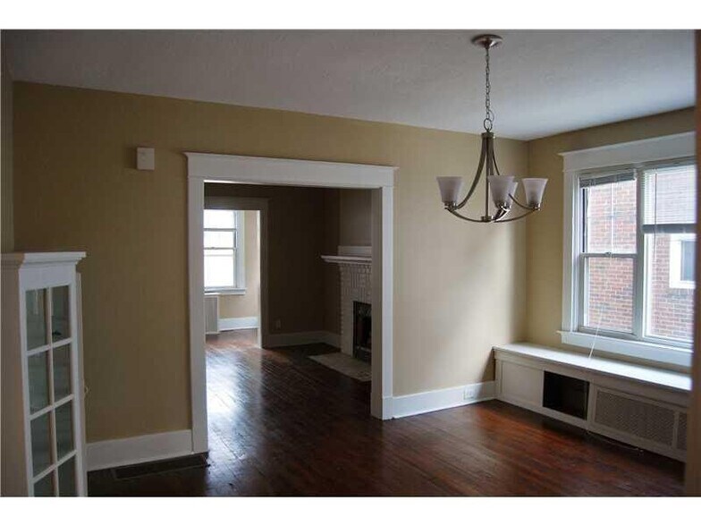Building Photo - 1525 S Negley Ave