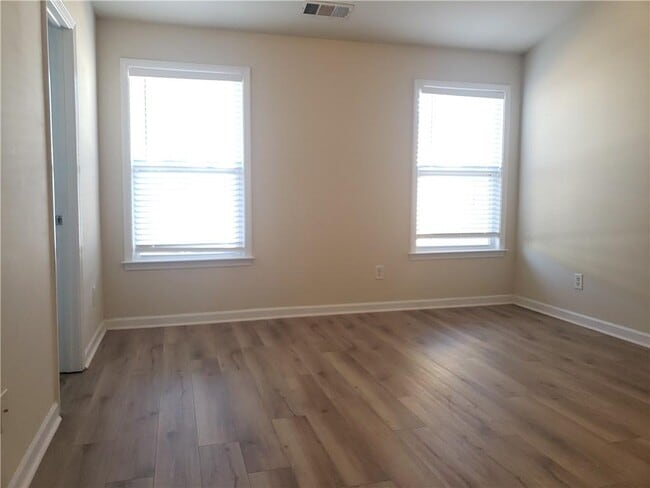 Building Photo - 6148 Indian Wood Cir