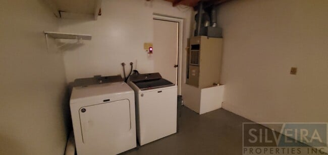 Building Photo - 2 Bedroom condo available in south Santa Maria!