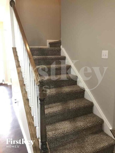 Building Photo - 6022 Durango Way