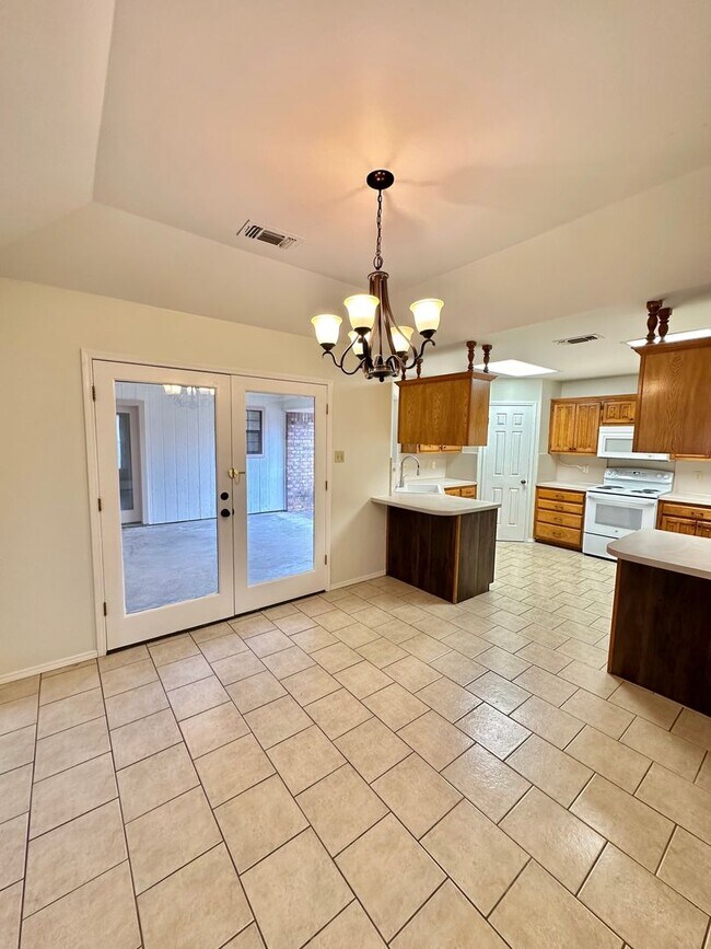 Building Photo - 3546 Cedar Ridge Ln
