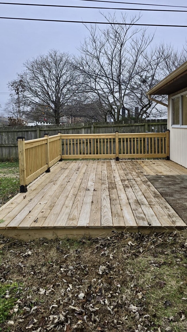 Building Photo - 2009 Frisse Ave