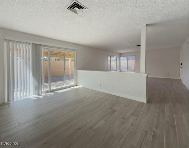 Building Photo - 6779 Pine Valley Dr