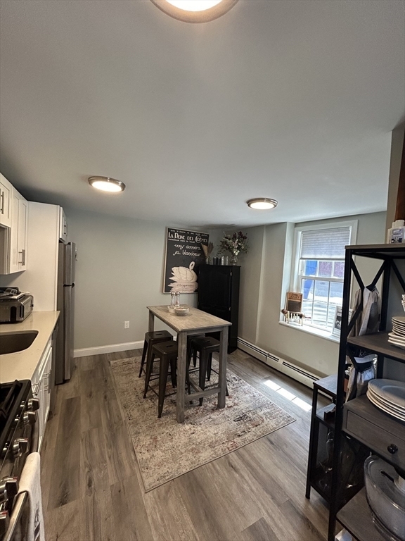 Building Photo - 397 K St
