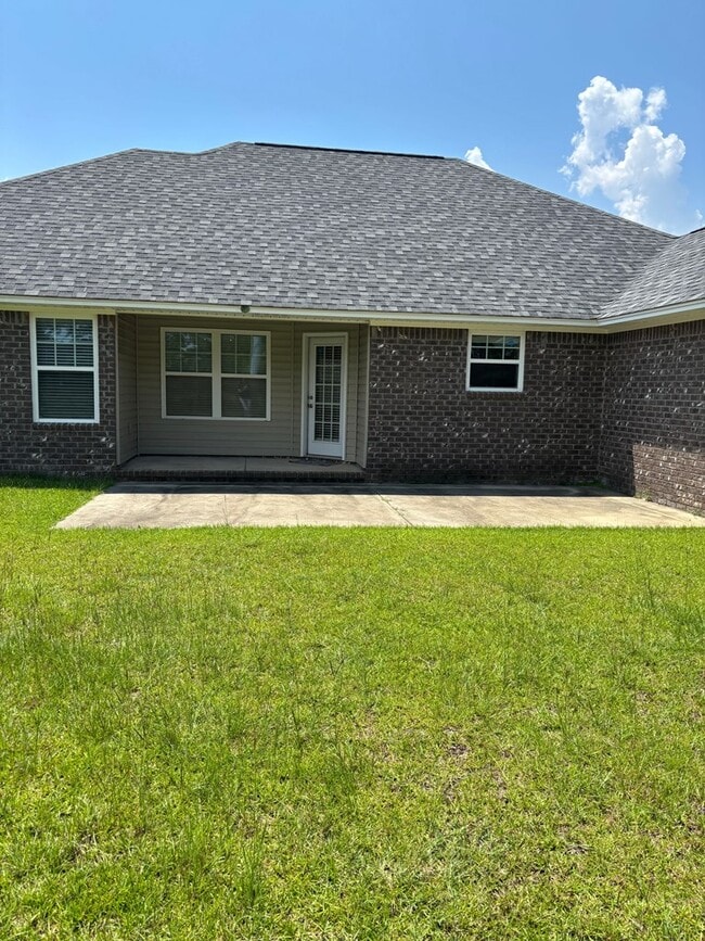 Building Photo - 531 Waterlily Dr